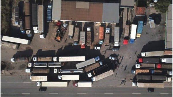 Bolsonaro reduz de 10% para 5% percentual de oscilação no preço do diesel para alterar tabela do frete